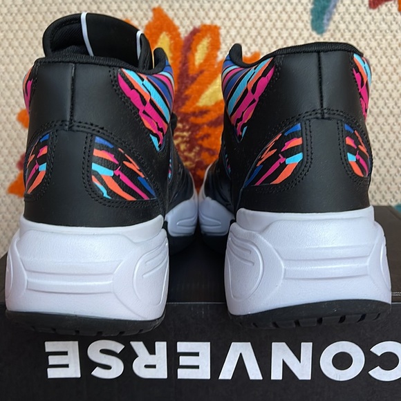 Converse 172656C
WEAPON CX MID
BLACK/PRIME PINK/GAME ROYAL
Men’s sneakers - Picture 13 of 16